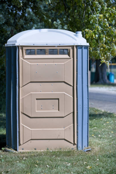 Porta potty delivery and setup in Colonial Pine Hills, SD